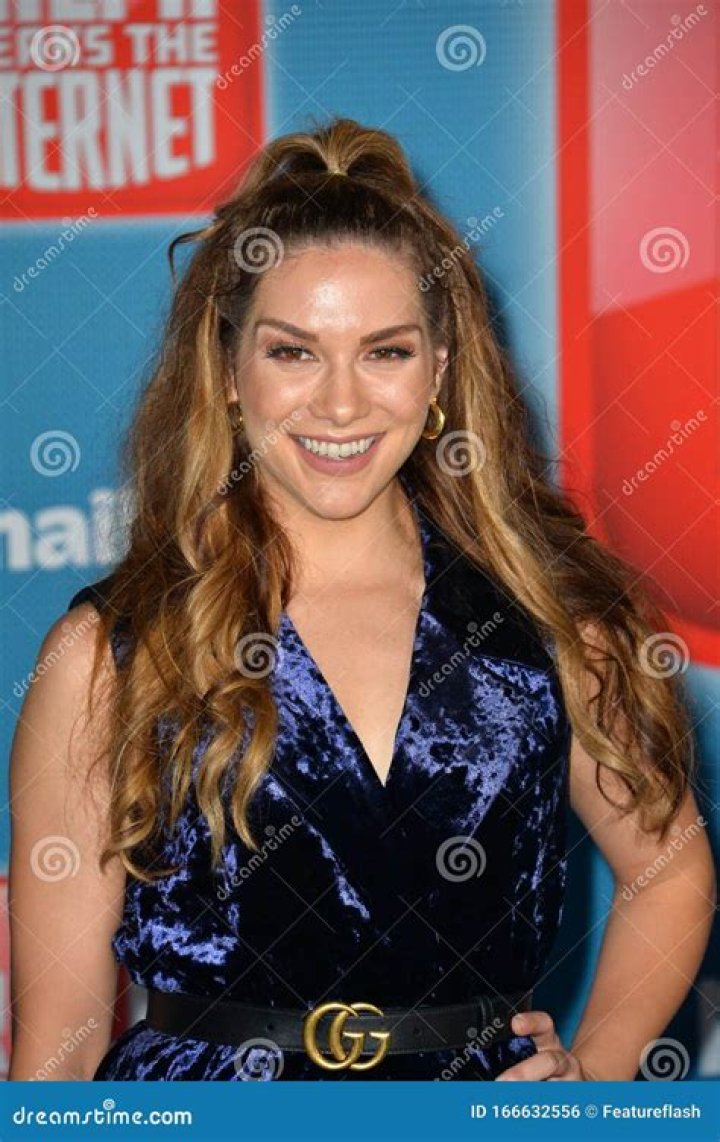 Allison Holker photo