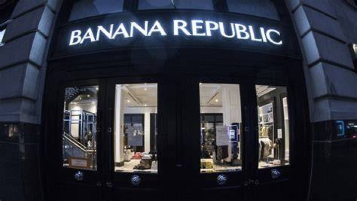 Banana Republic, L'Wren Scott And Krista Smith Celebrate The Launch Of The Banana Republic L'Wren Scott Collection