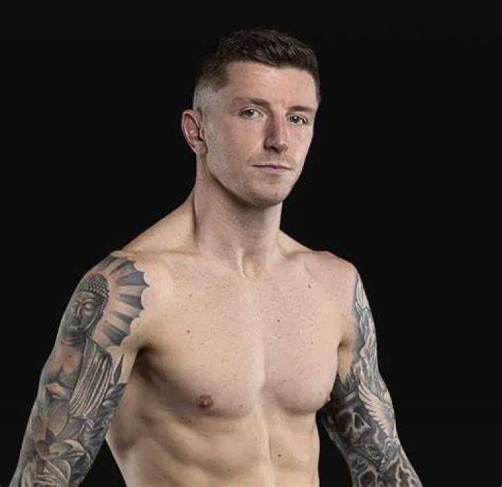 Chris Shaw shared a picture with a girl; Know about his relationship, dating, affair, net worth
