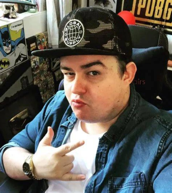 Daz Black's pet Gizmo