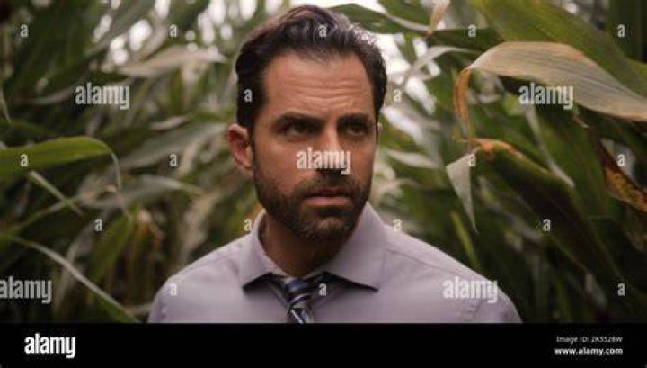 Devil in Ohio. Gerardo Celasco as Detective Lopez in episode 102 of Devil in Ohio. Cr. Courtesy of Netflix © 2022 Devil in Ohio. Gerardo Celasco as Detective Lopez in episode 102 of Devil in Ohio. Cr. Courtesy of Netflix © 2022