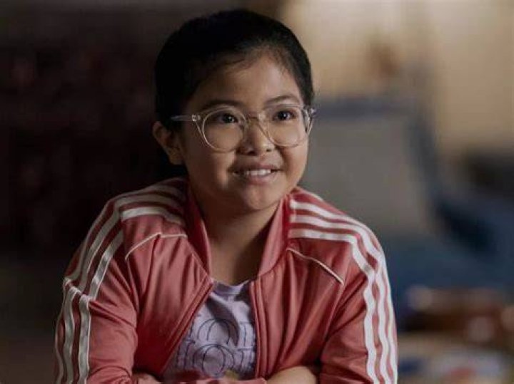 Devil in Ohio. Naomi Tan as Dani Mathis in episode 107 of Devil in Ohio. Cr. Ricardo Hubbs/Netflix © 2022 Devil in Ohio. Naomi Tan as Dani Mathis in episode 107 of Devil in Ohio. Cr. Ricardo Hubbs/Netflix © 2022
