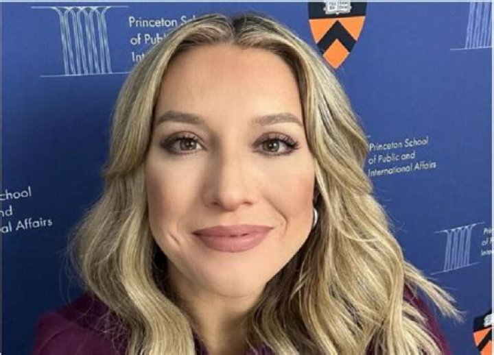 Dr Lauren Wright Wikipedia