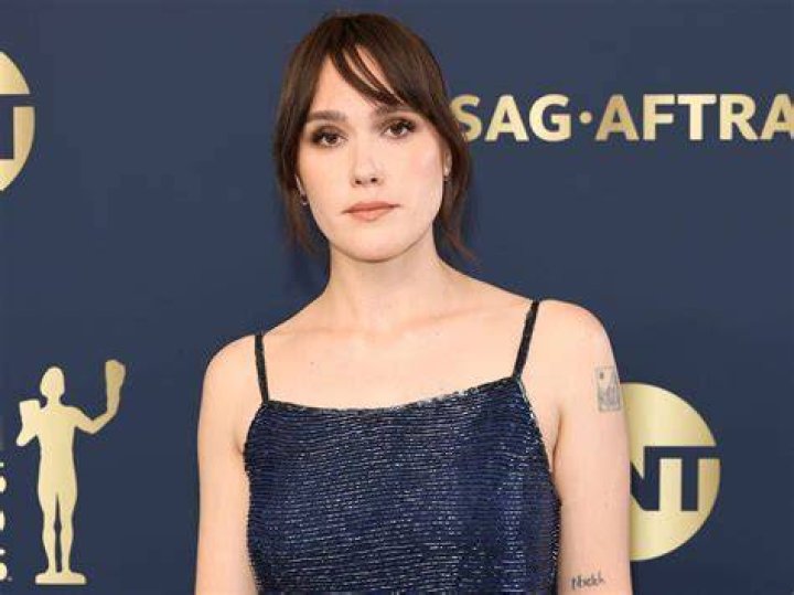 Eden Brolin has a tattoo on her left shoulder and right wrist.