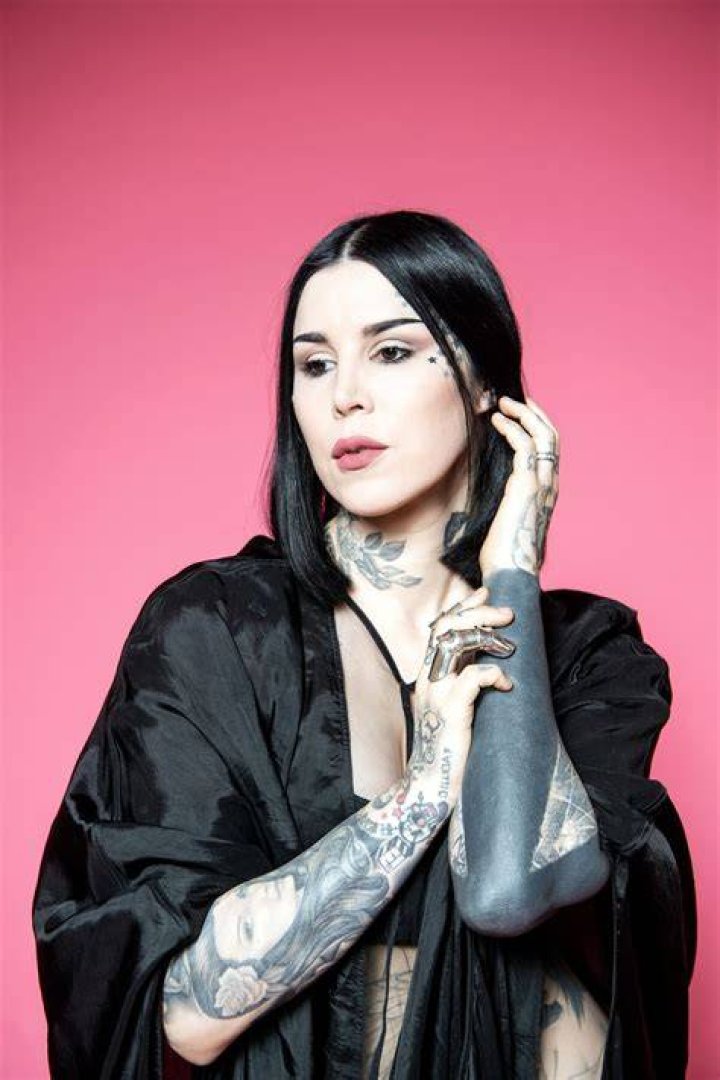 Kat Von D's pet Piaf (Little Sparrow)
