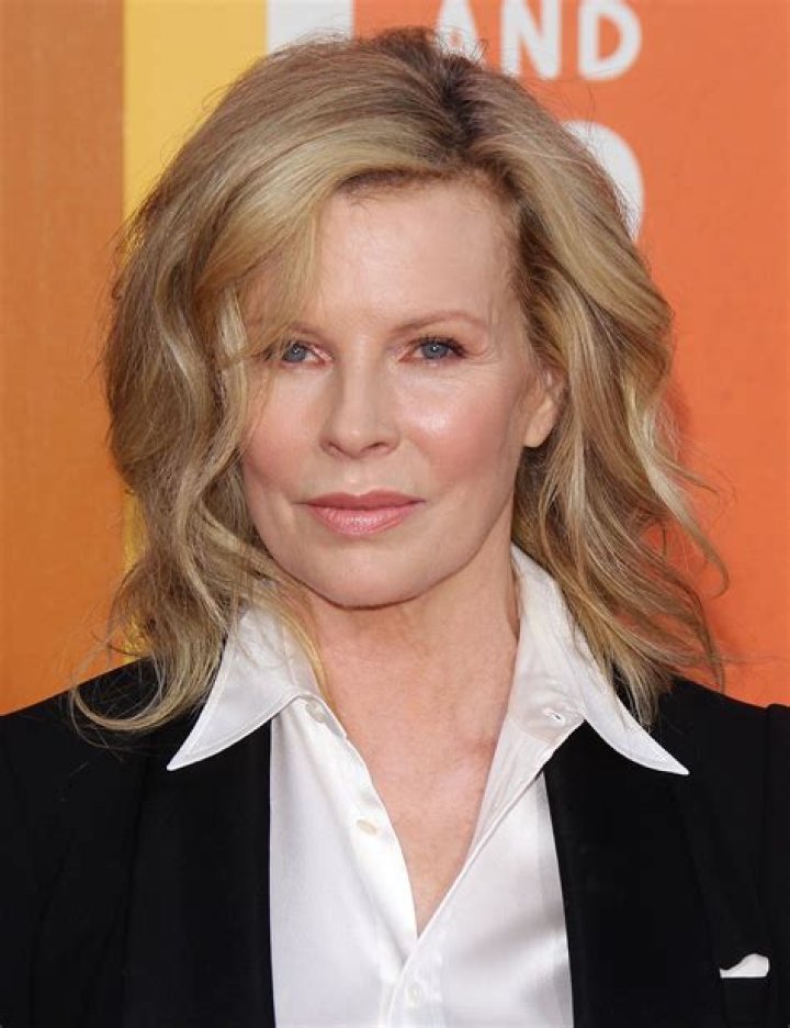 Kim Basinger photo 3