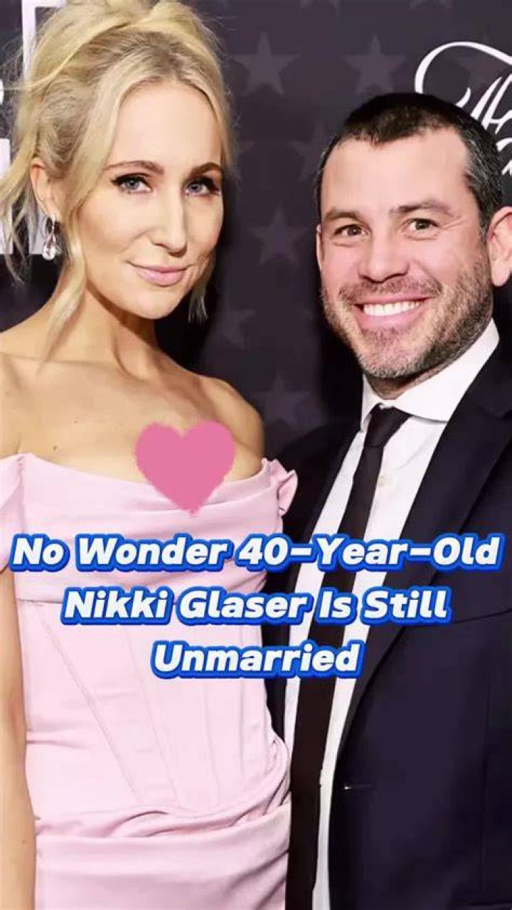 Nikki Glaser is unmarried as of 2023.