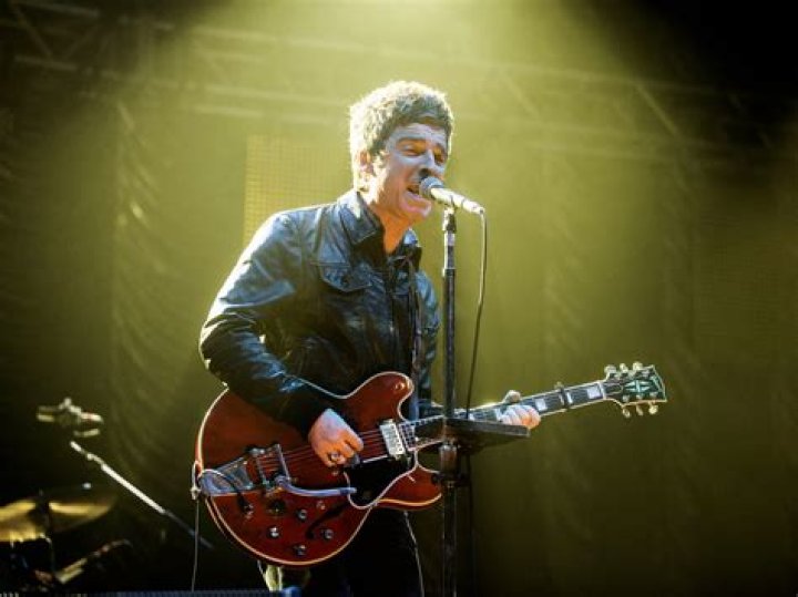 Noel Gallagher photo 2