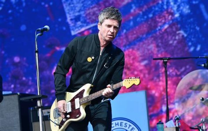 Noel Gallagher photo 3