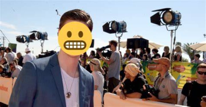 Vaping Celebrity Almost Takes Down Plane